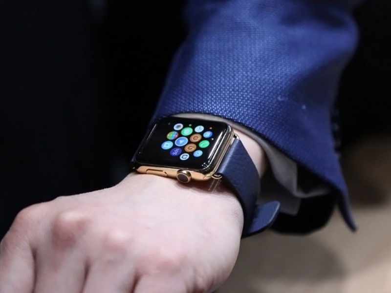 2、卖出1亿台！ Apple Watch的实力证明谁才是手表**