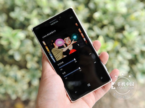 Lumia金属旗舰 诺基亚925低价热促