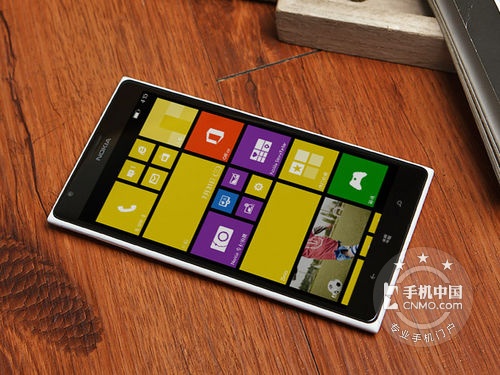 高清大屏 诺基亚Lumia 1520青岛2799元